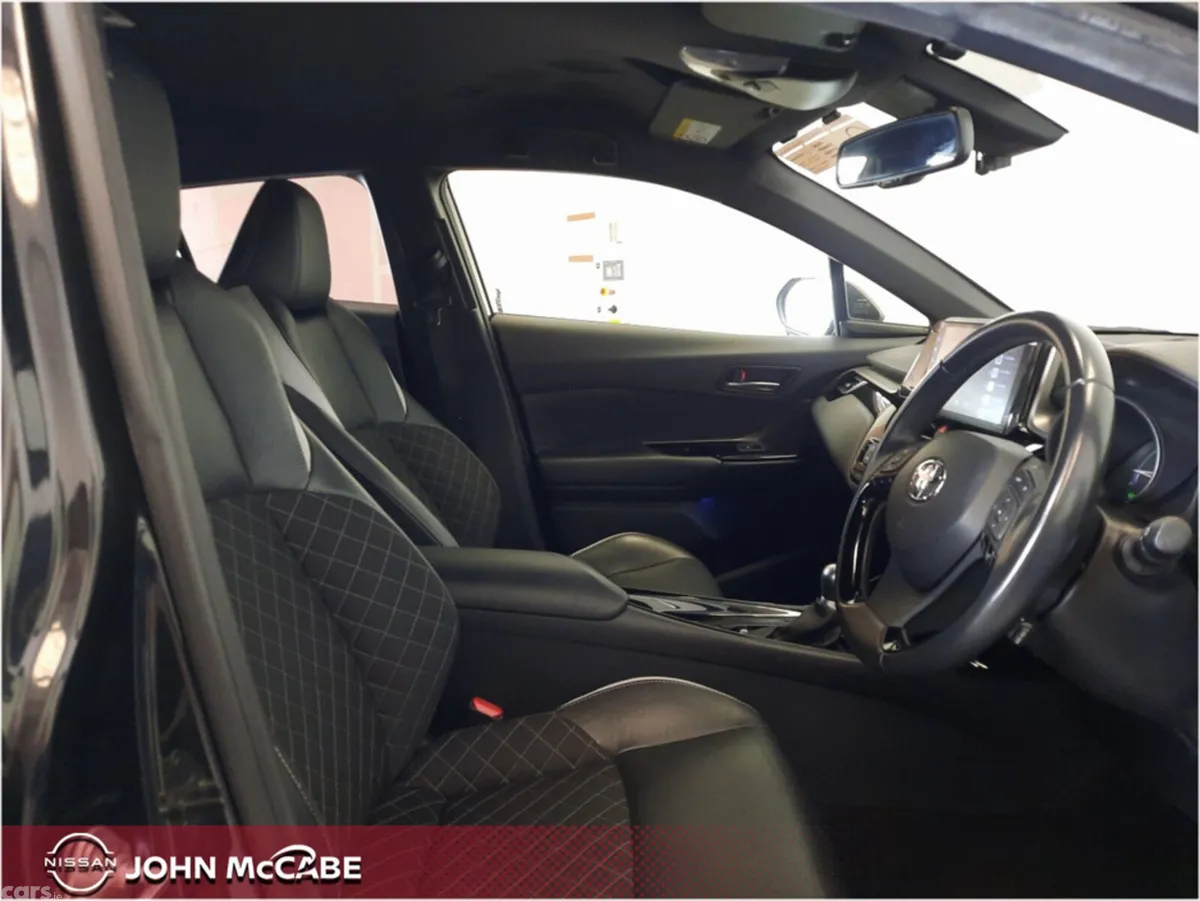 Toyota C-HR MPV, Petrol Hybrid, 2019, Black