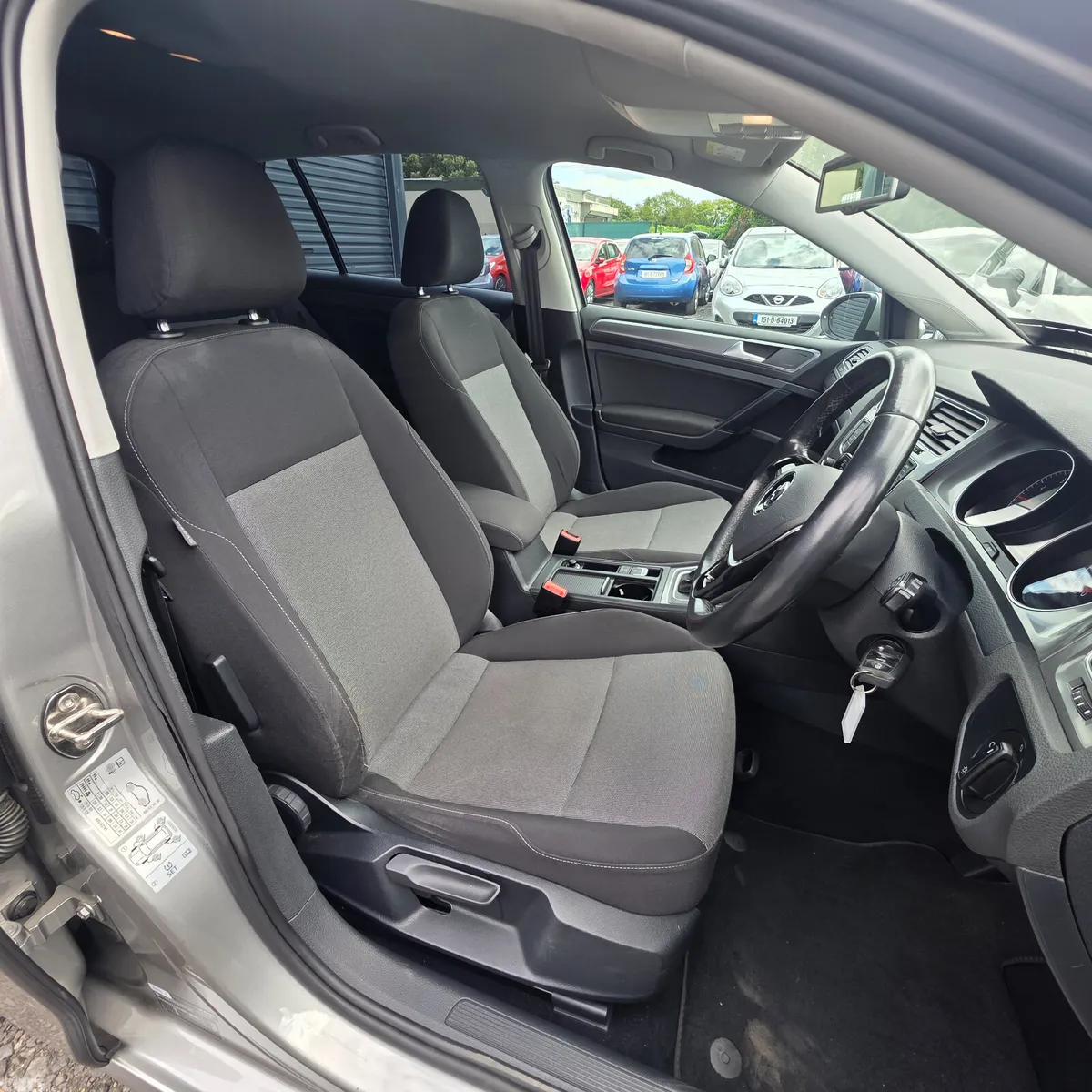 Volkswagen Golf Hatchback, Petrol, 2016, Silver