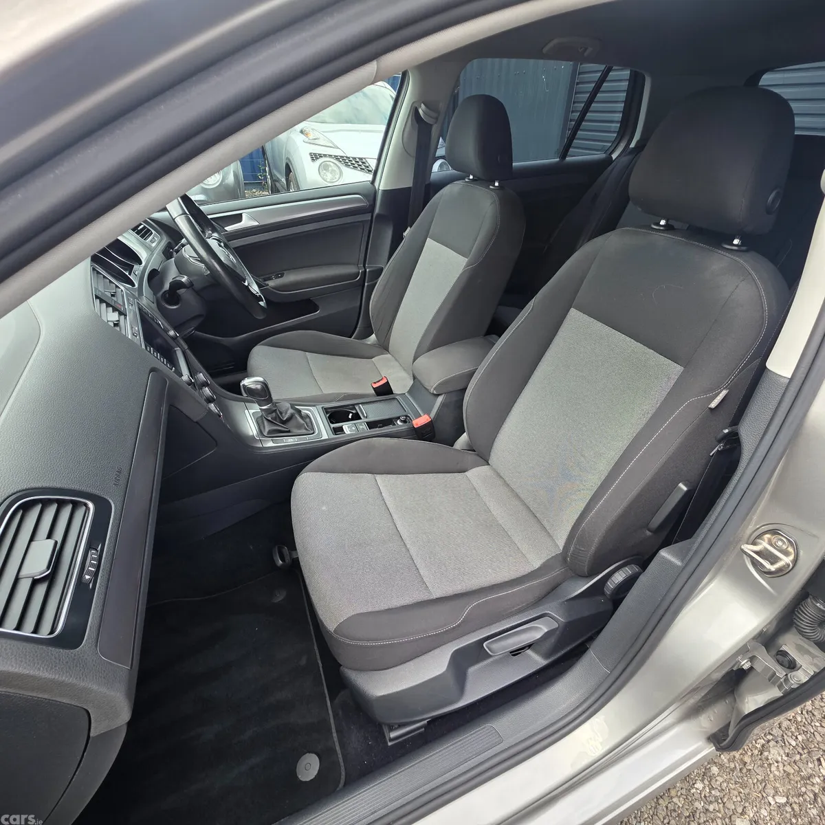 Volkswagen Golf Hatchback, Petrol, 2016, Silver