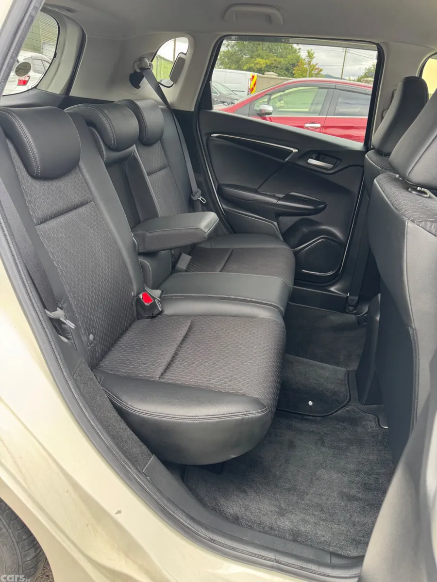 Honda Fit Hatchback, Petrol Hybrid, 2014, White