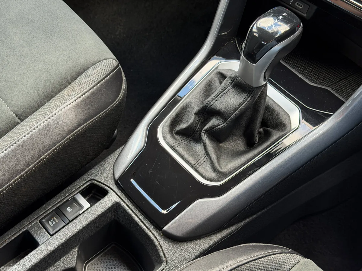 Volkswagen T-Roc SUV, Petrol, 2023, Grey