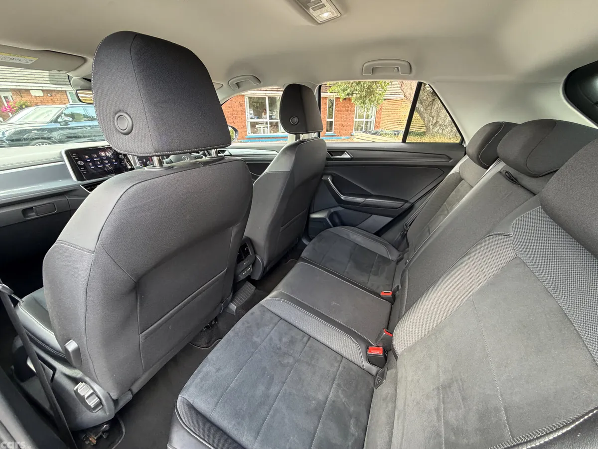 Volkswagen T-Roc SUV, Petrol, 2023, Grey
