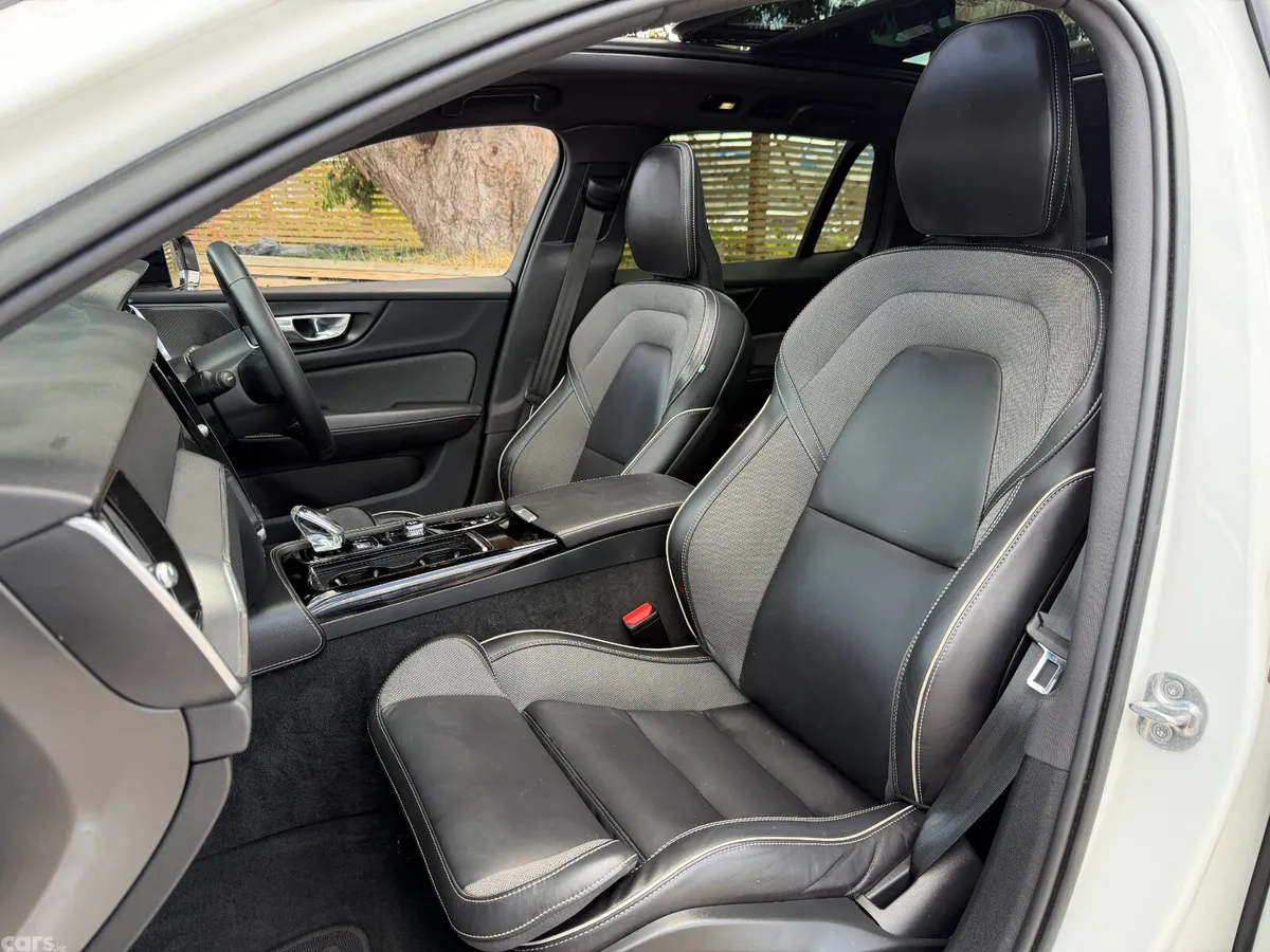 Volvo V60 Estate, Petrol Plug-in Hybrid, 2022, White