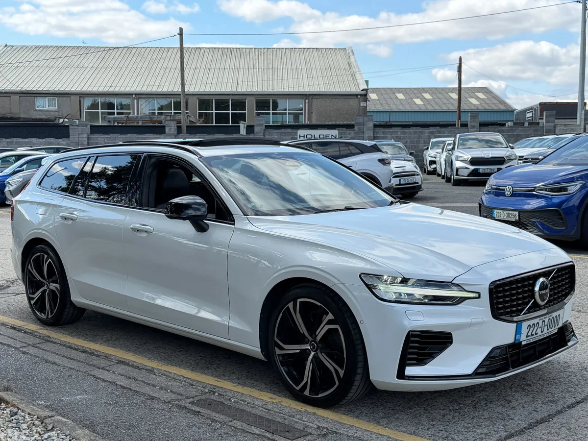 Volvo V60 Estate, Petrol Plug-in Hybrid, 2022, White
