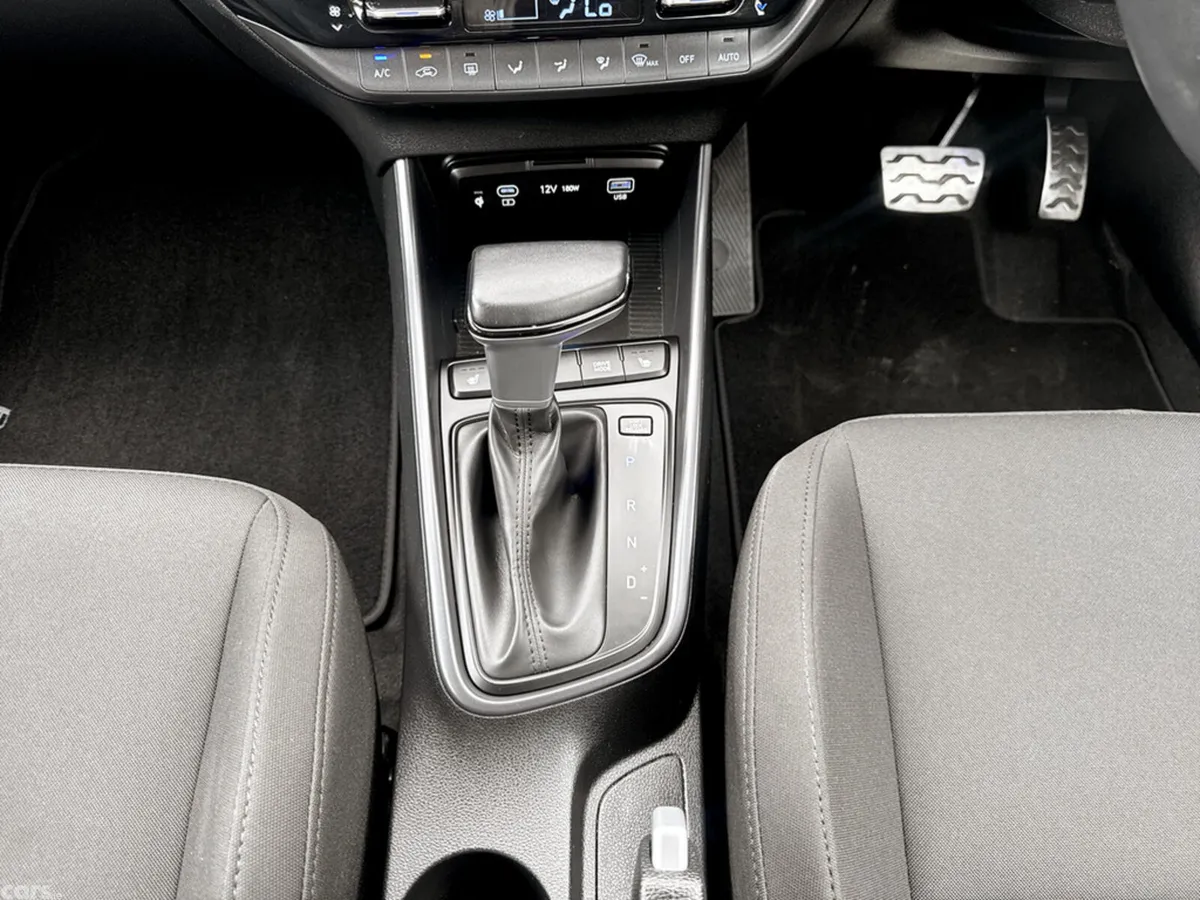 Hyundai Bayon Estate/Jeep, Petrol, 2025, Black