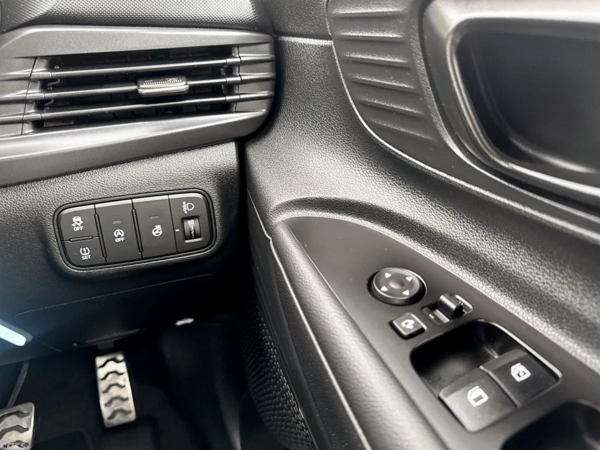 Hyundai Bayon Estate/Jeep, Petrol, 2025, Black