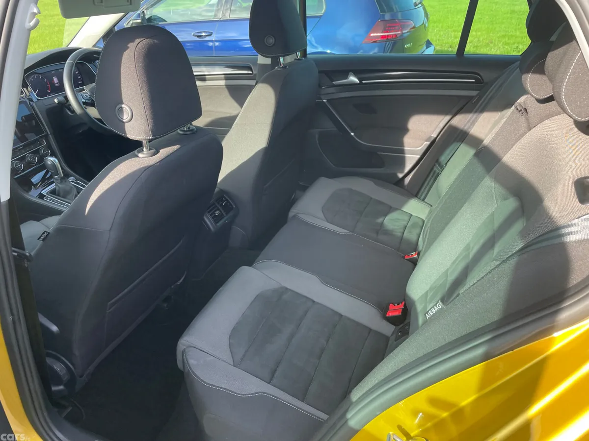 Volkswagen Golf Hatchback, Petrol, 2018, Yellow