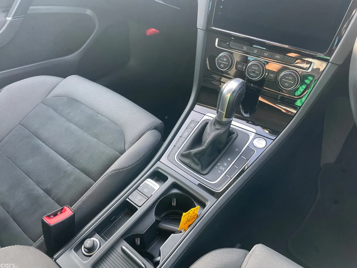 Volkswagen Golf Hatchback, Petrol, 2018, Yellow