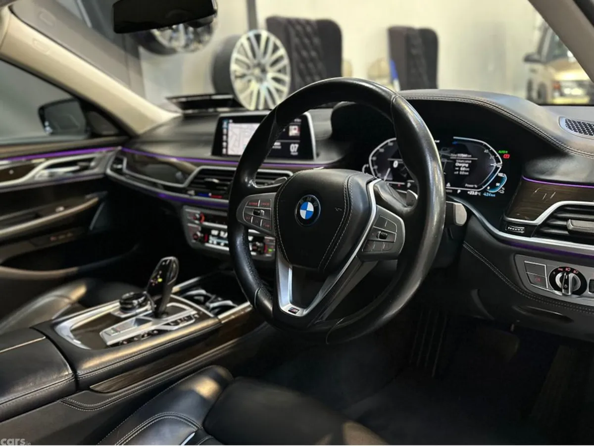 BMW 7-Series Saloon, Petrol Plug-in Hybrid, 2022, Black