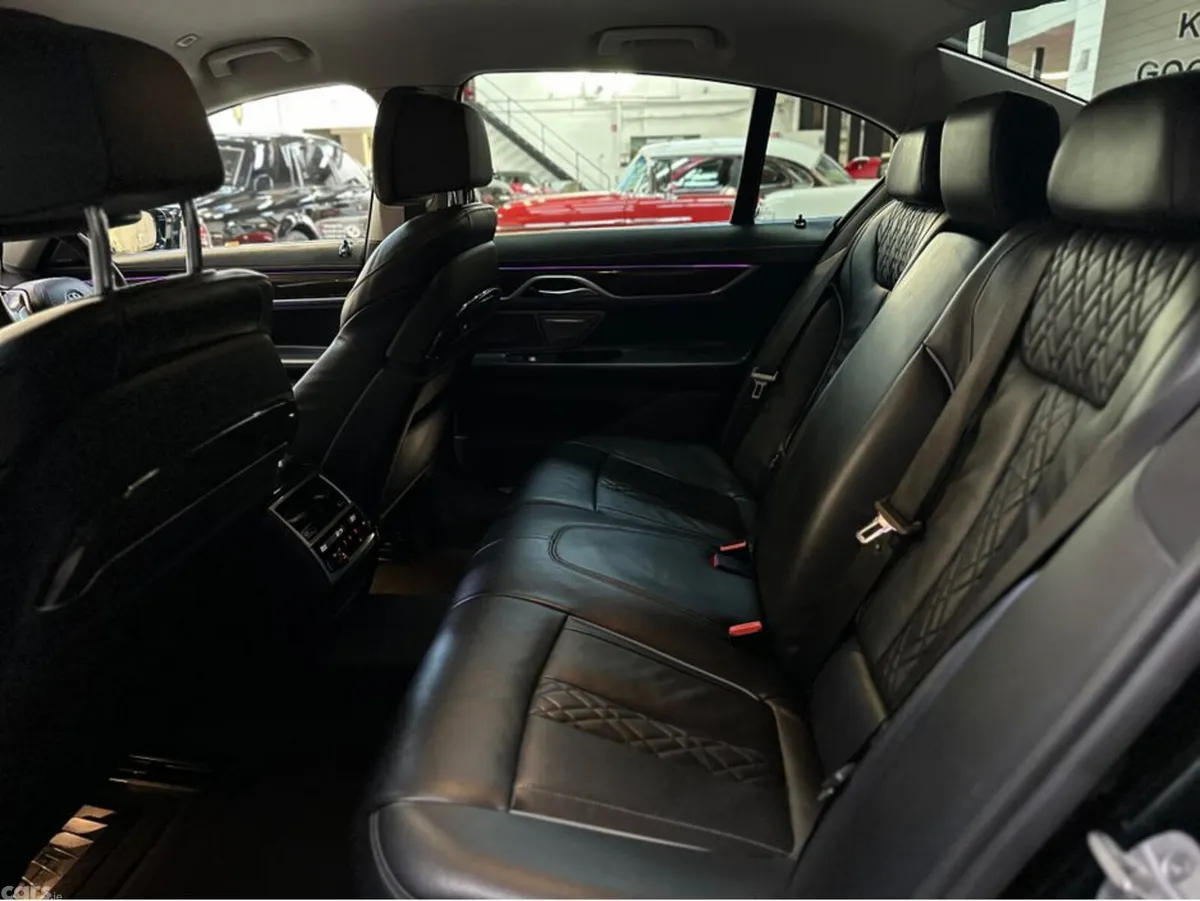 BMW 7-Series Saloon, Petrol Plug-in Hybrid, 2022, Black