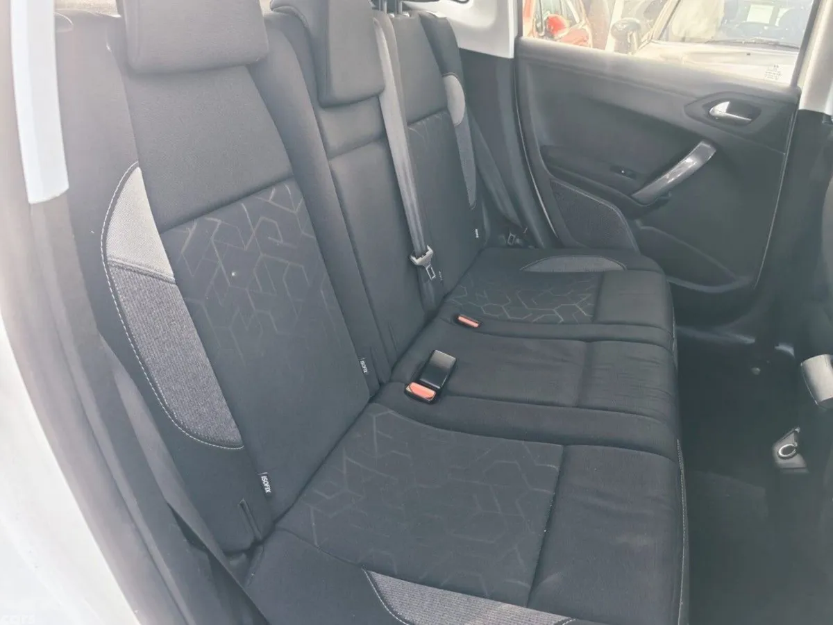 Peugeot 2008 Estate, Petrol, 2019, White