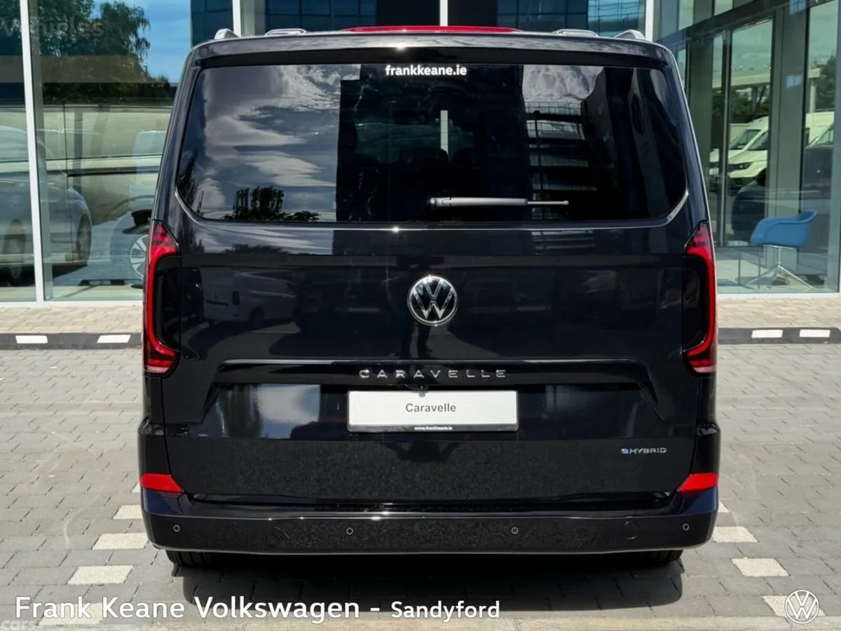 Volkswagen Caravelle MPV, Petrol Plug-in Hybrid, 2026, Black