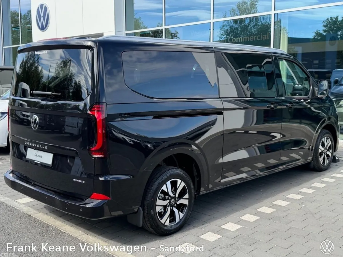 Volkswagen Caravelle MPV, Petrol Plug-in Hybrid, 2026, Black