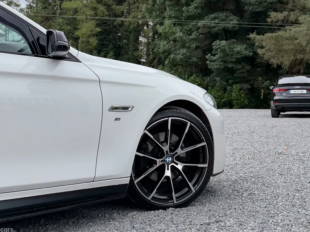 BMW 5-Series Saloon, Diesel, 2016, White