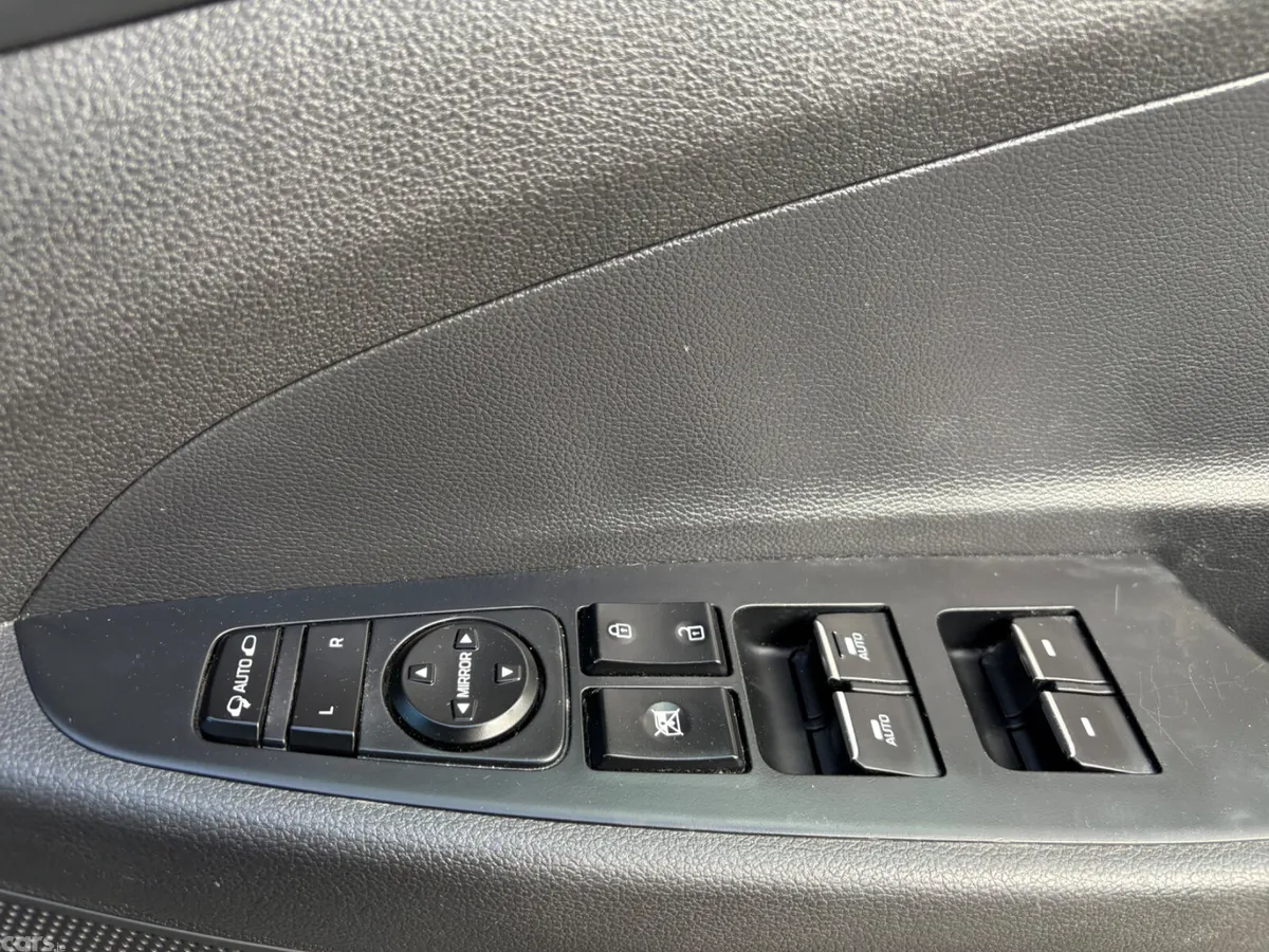 Hyundai Tucson SUV, Diesel, 2019, White