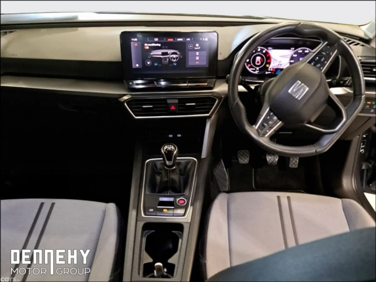 SEAT Leon Estate, Petrol, 2021, Grey