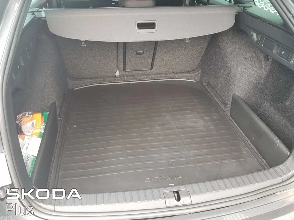 Skoda Octavia Estate, Diesel, 2024, Grey
