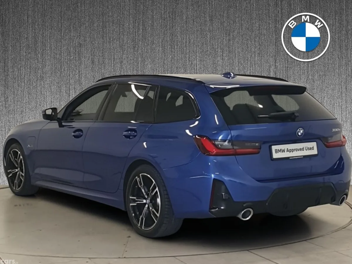 BMW 3-Series Estate, Petrol Plug-in Hybrid, 2023, Blue