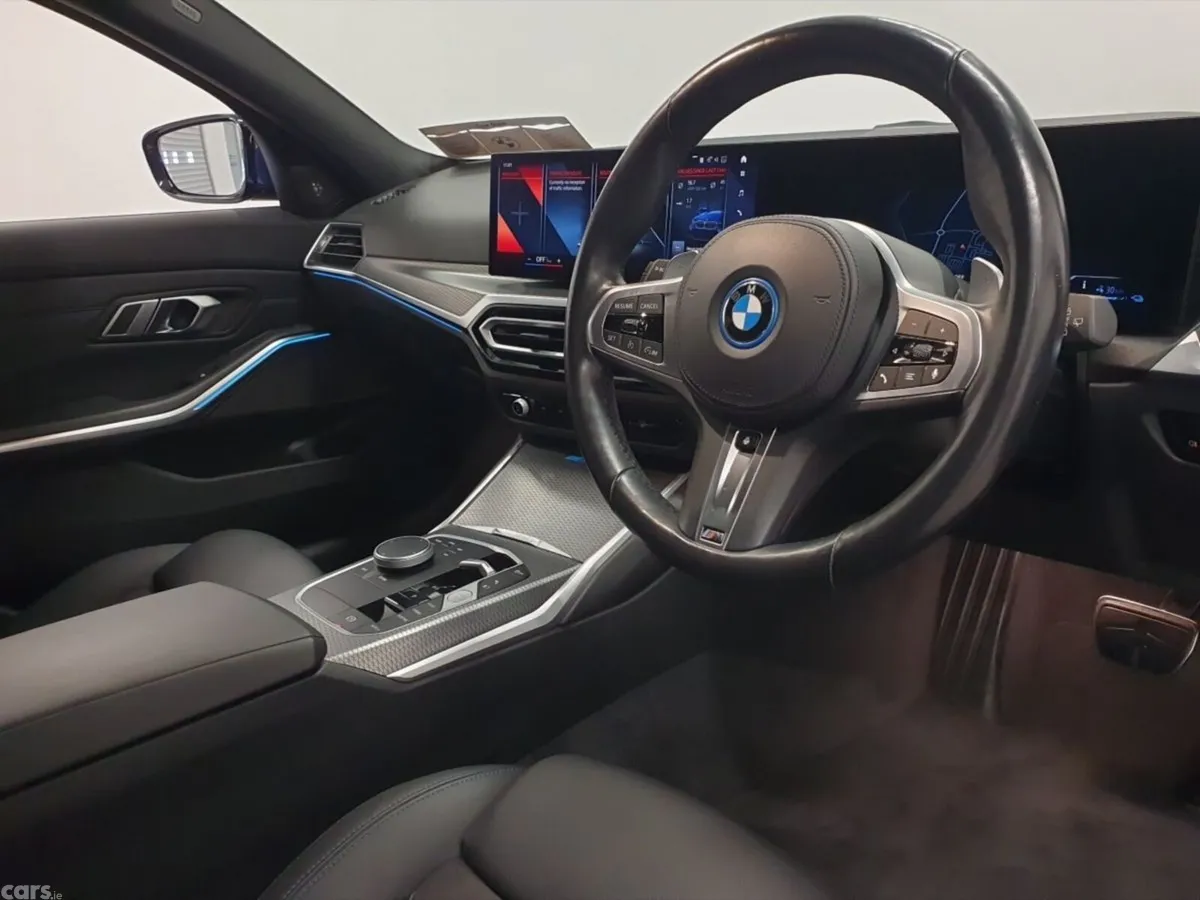 BMW 3-Series Estate, Petrol Plug-in Hybrid, 2023, Blue