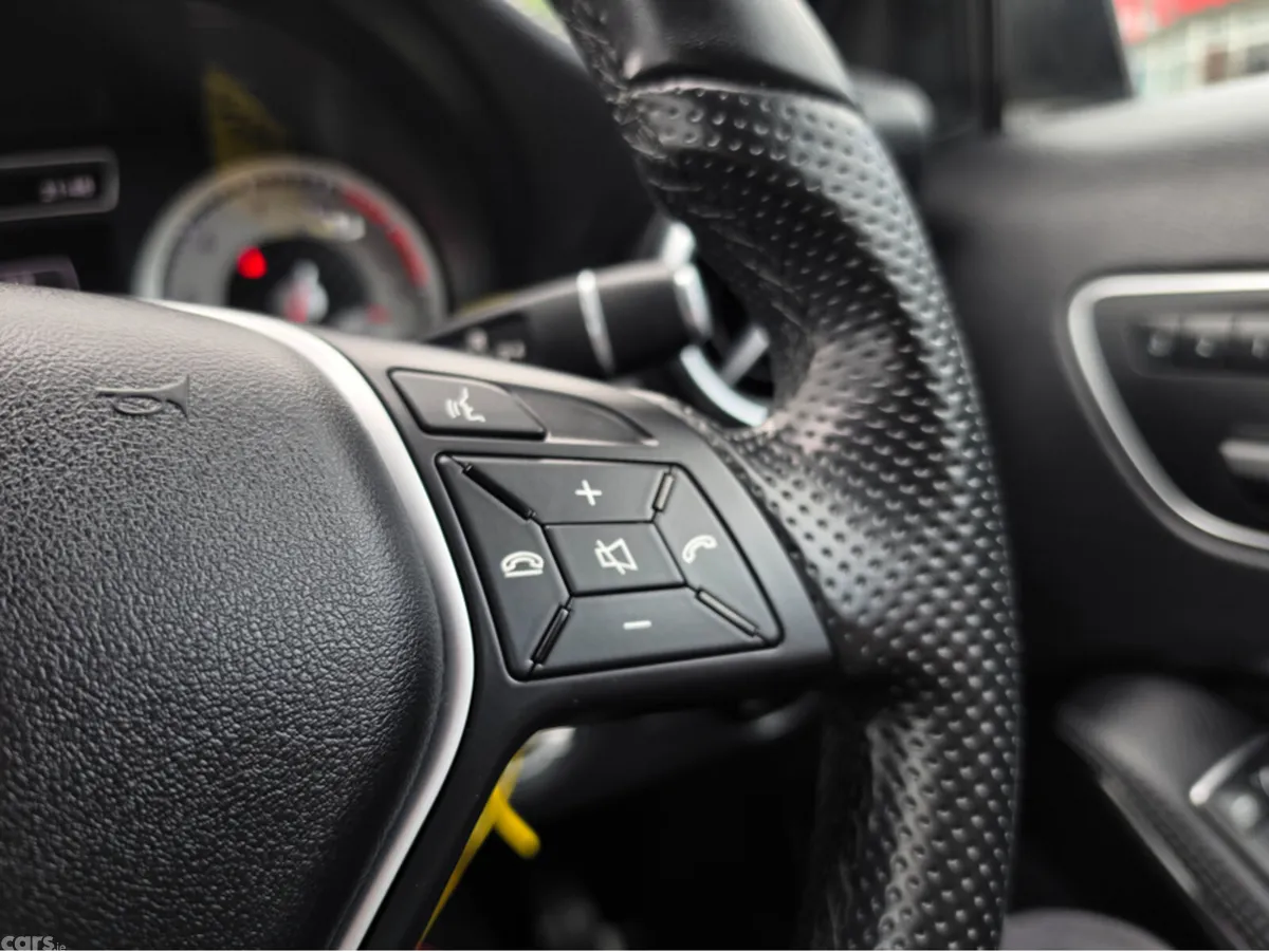 Mercedes-Benz A-Class Hatchback, Petrol, 2014, White