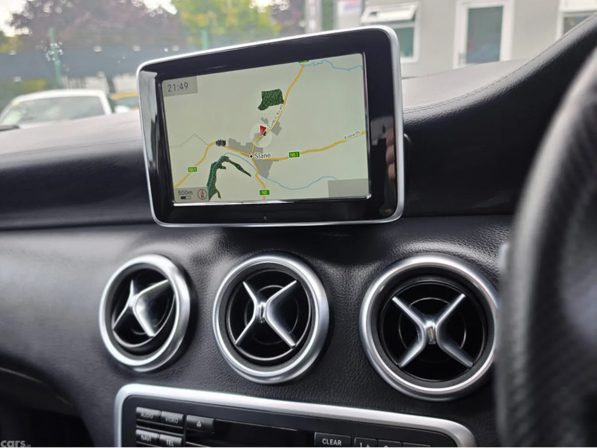 Mercedes-Benz A-Class Hatchback, Petrol, 2014, White