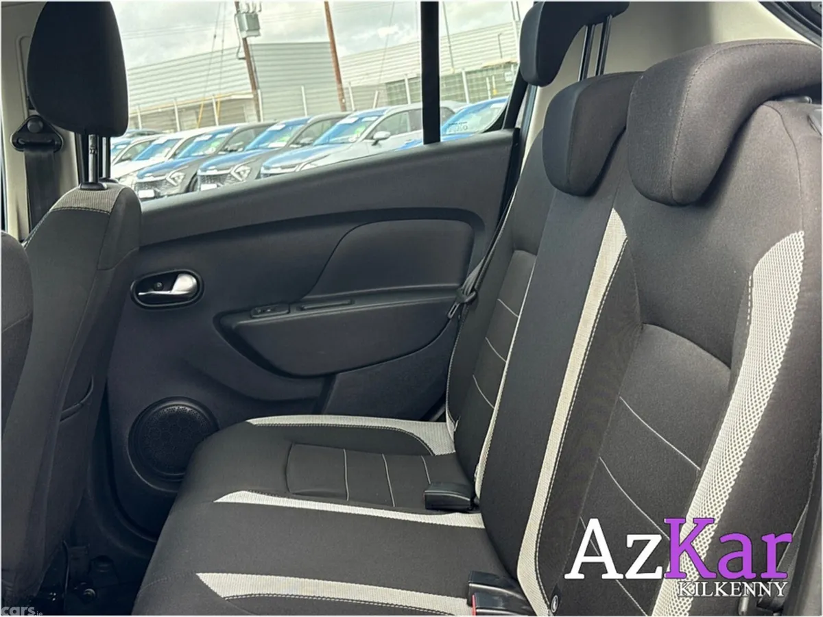 Dacia Sandero Hatchback, Petrol, 2021, Black