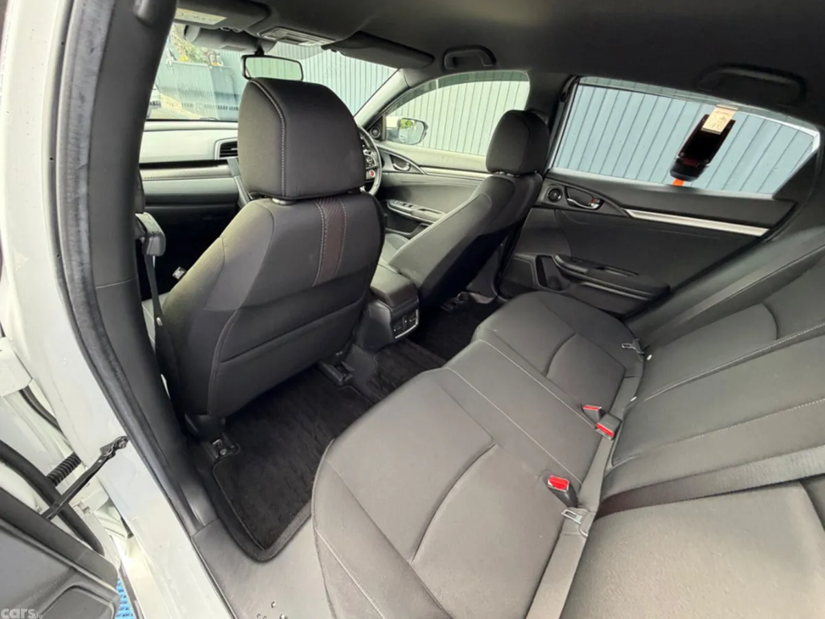 Honda Civic Hatchback, Petrol, 2019, White