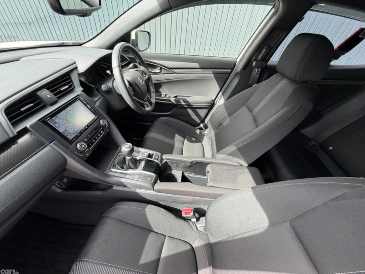 Honda Civic Hatchback, Petrol, 2019, White