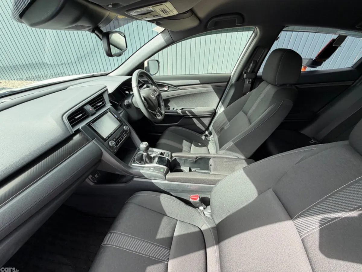 Honda Civic Hatchback, Petrol, 2019, White