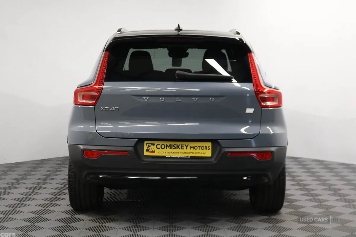 Volvo XC40 SUV, Electric, 2023, Grey