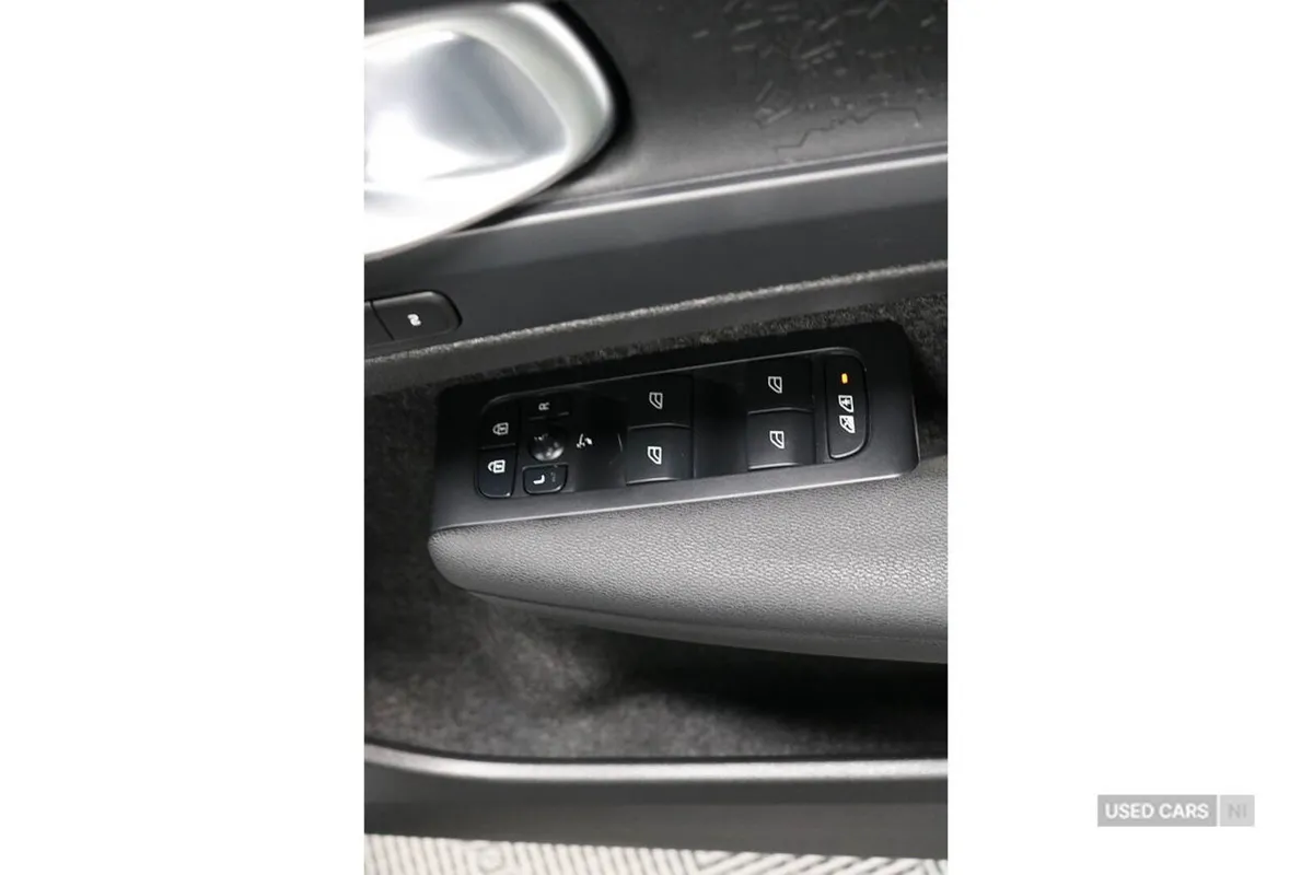 Volvo XC40 SUV, Electric, 2023, Grey