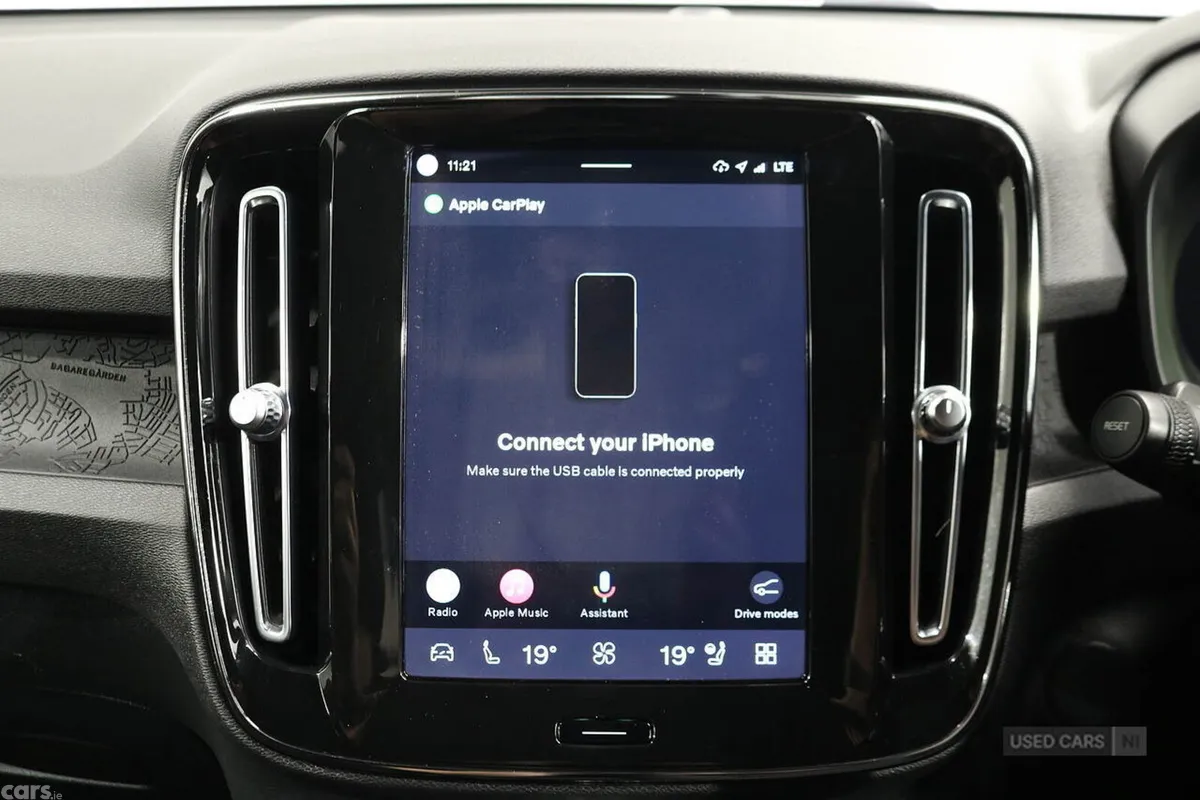 Volvo XC40 SUV, Electric, 2023, Grey