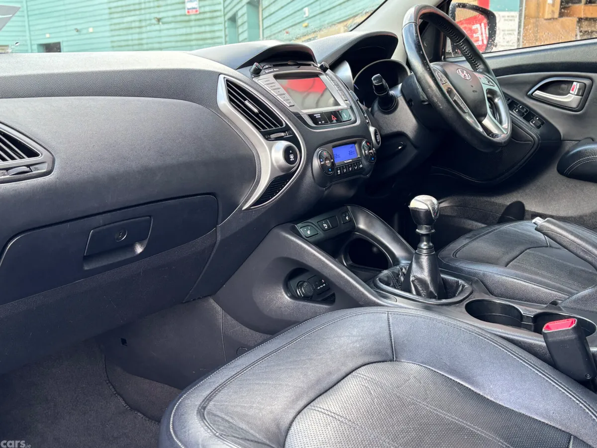 Hyundai ix35 SUV, Diesel, 2011, Silver