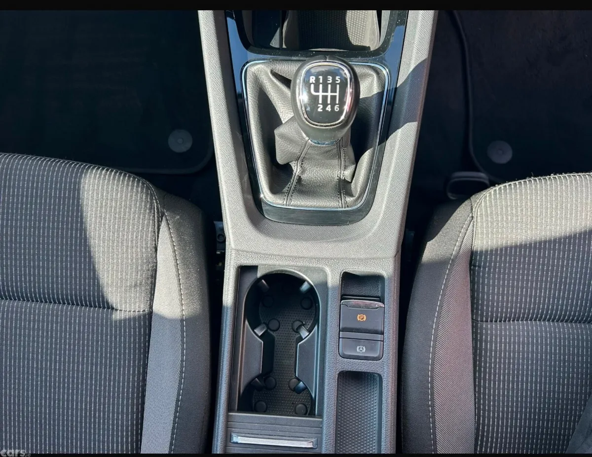 Skoda Octavia Saloon, Petrol, 2023, Grey