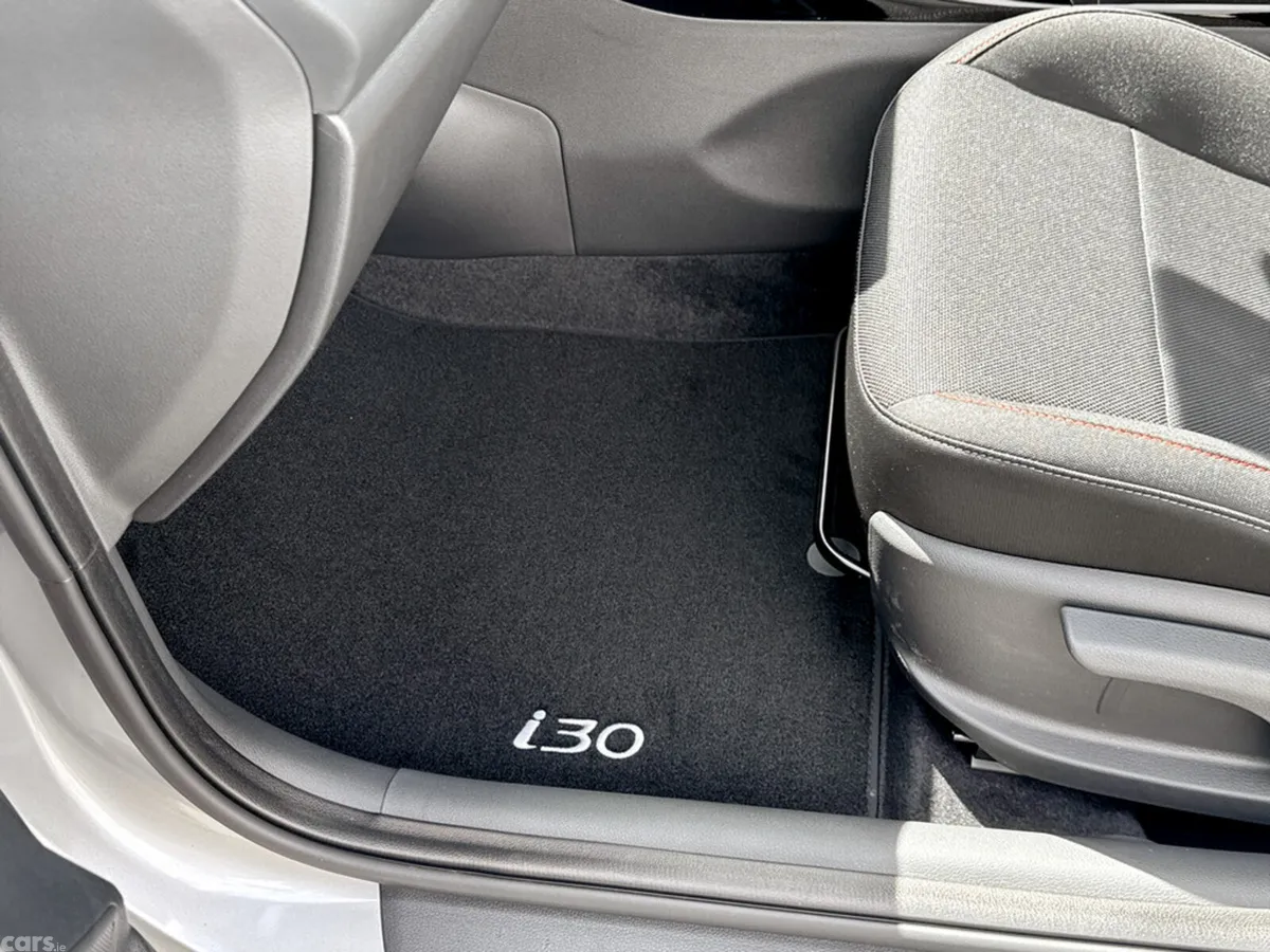 Hyundai i30 Hatchback, Petrol, 2026, Grey