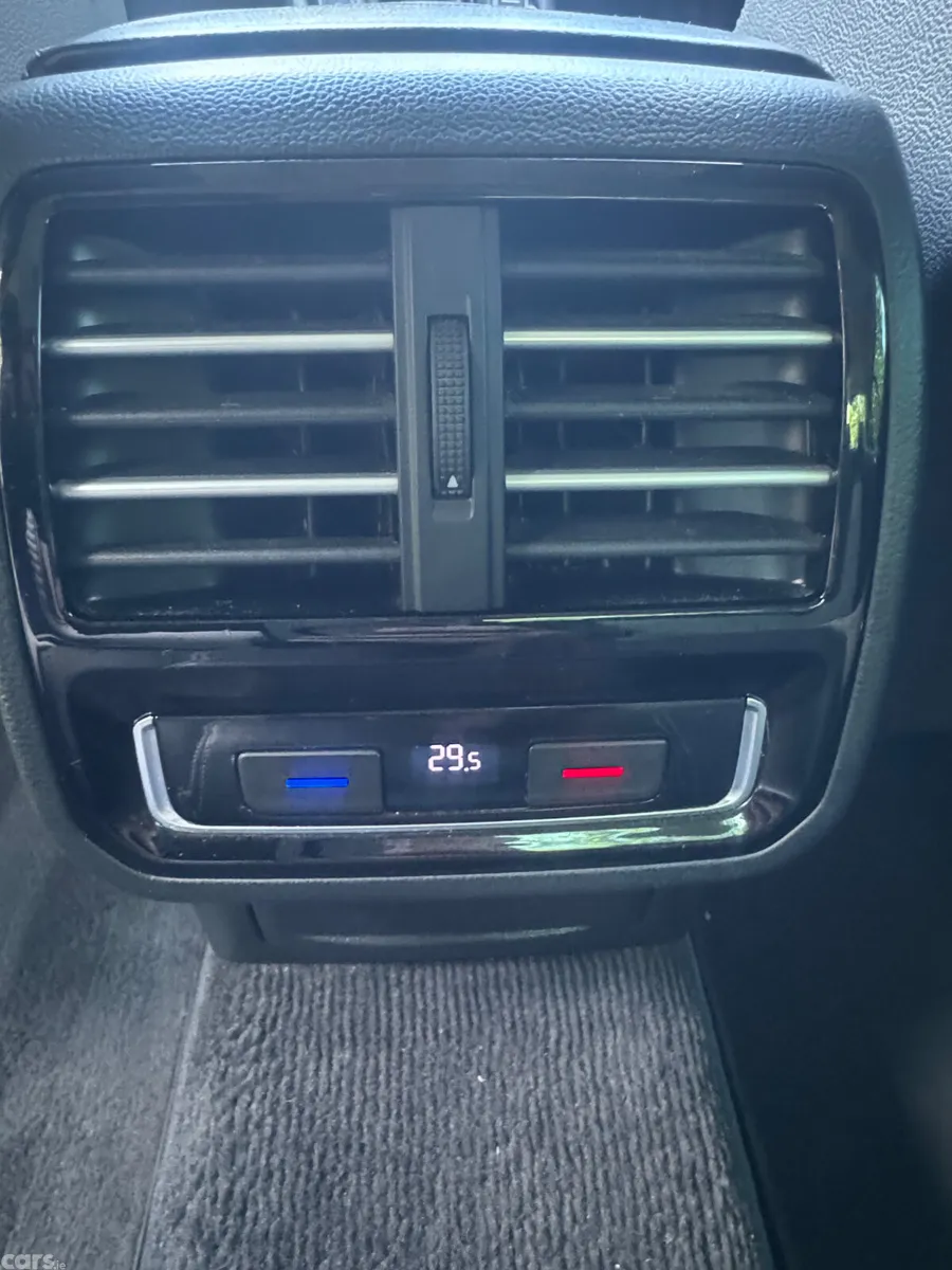 Volkswagen Passat Saloon, Diesel, 2015, Silver