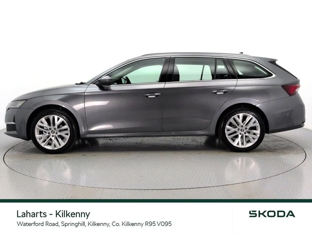 Skoda Octavia Saloon, Diesel, 2026, Grey