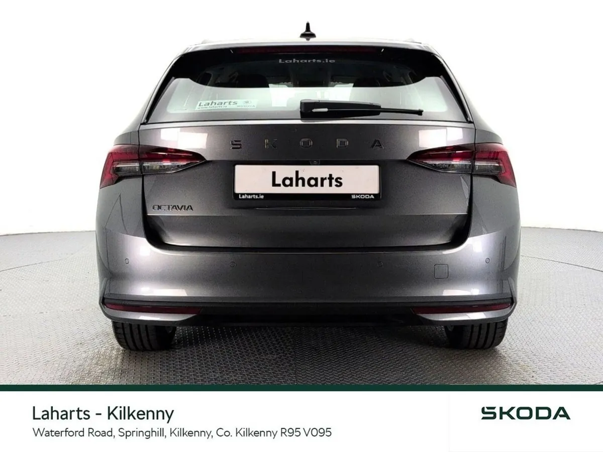 Skoda Octavia Saloon, Diesel, 2026, Grey
