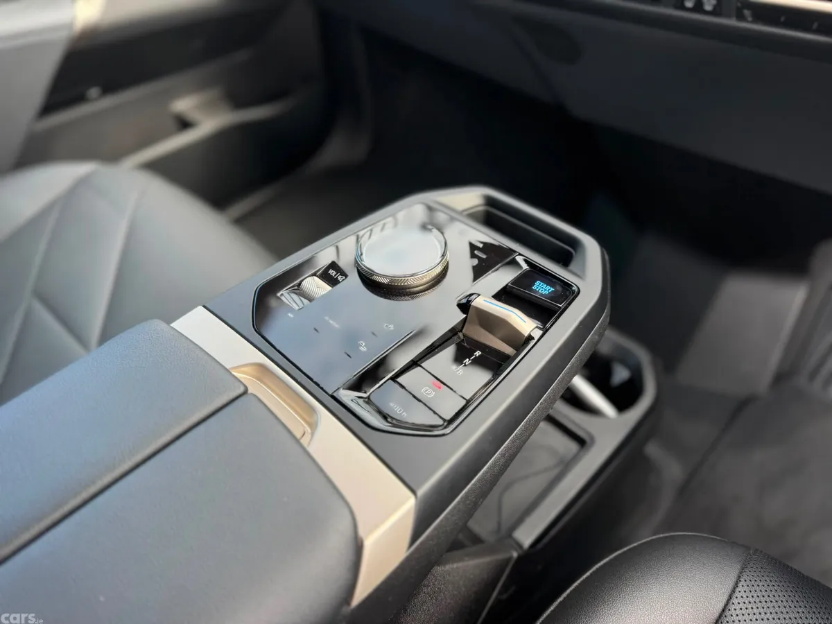 BMW iX SUV, Electric, 2023, Black