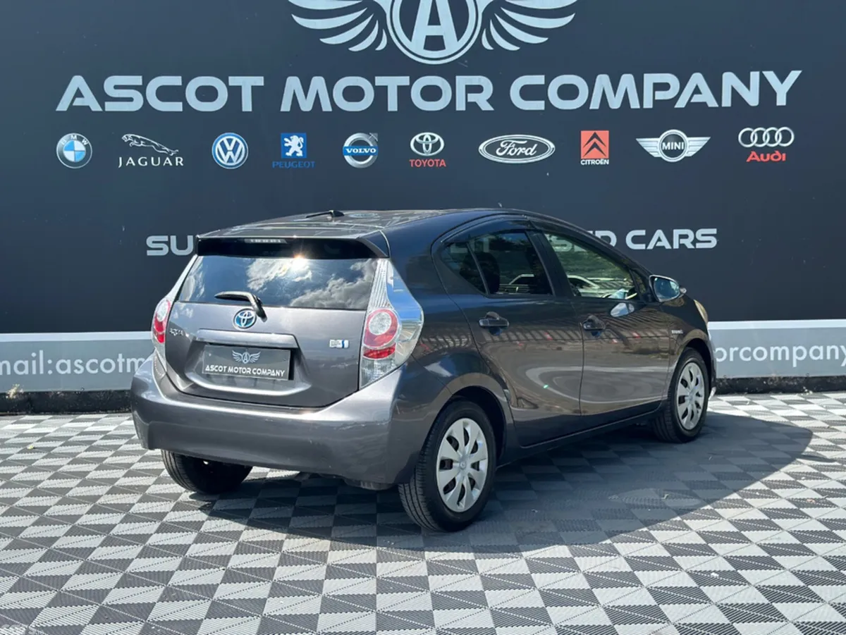Toyota Aqua Hatchback, Petrol Hybrid, 2013, Grey