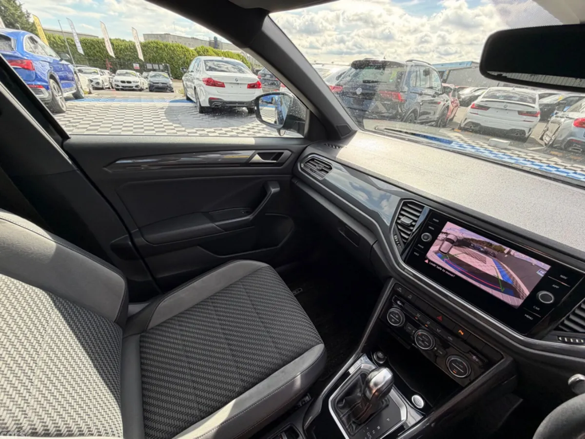 Volkswagen T-Roc SUV, Diesel, 2021, Black