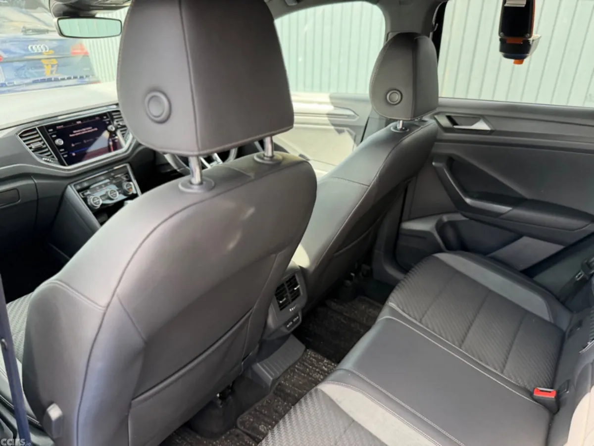 Volkswagen T-Roc SUV, Diesel, 2021, Black