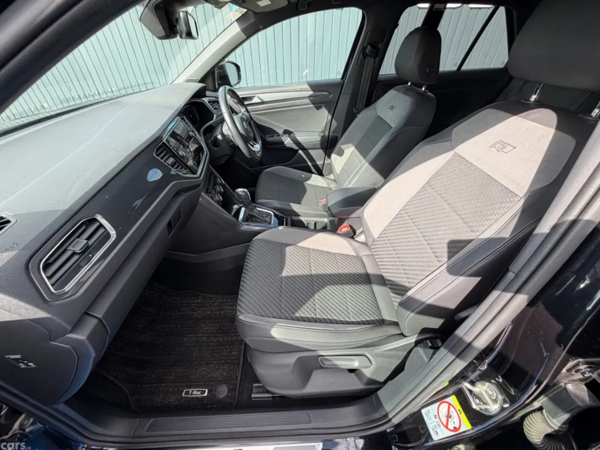 Volkswagen T-Roc SUV, Diesel, 2021, Black