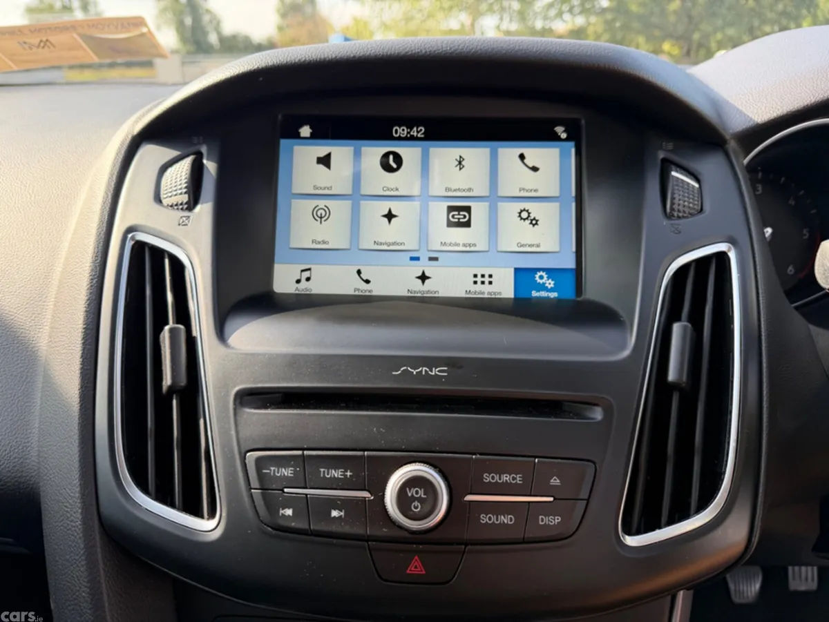 Ford Focus Hatchback, Diesel, 2017, Blue