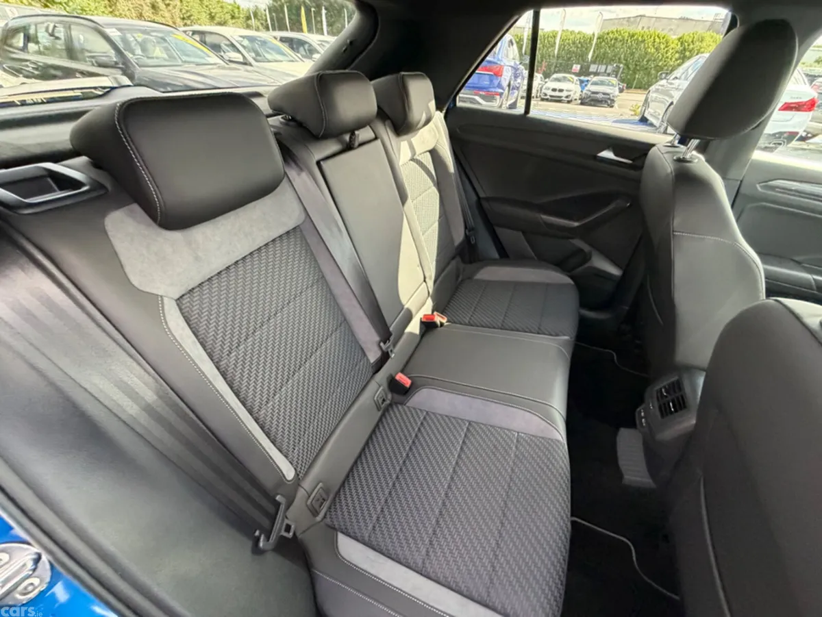 Volkswagen T-Roc SUV, Diesel, 2021, Blue