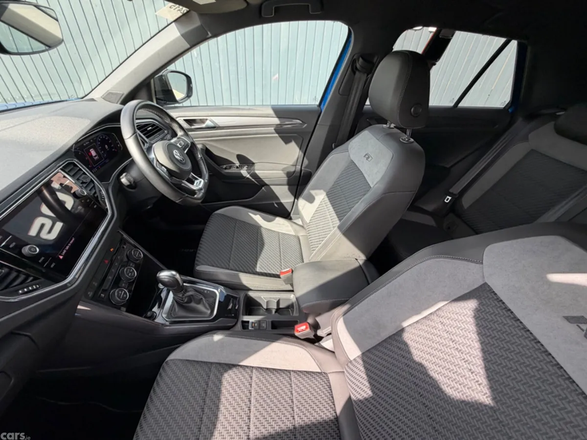 Volkswagen T-Roc SUV, Diesel, 2021, Blue