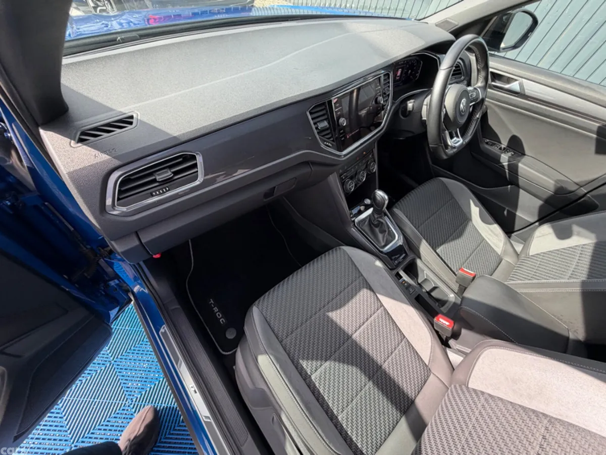 Volkswagen T-Roc SUV, Diesel, 2021, Blue