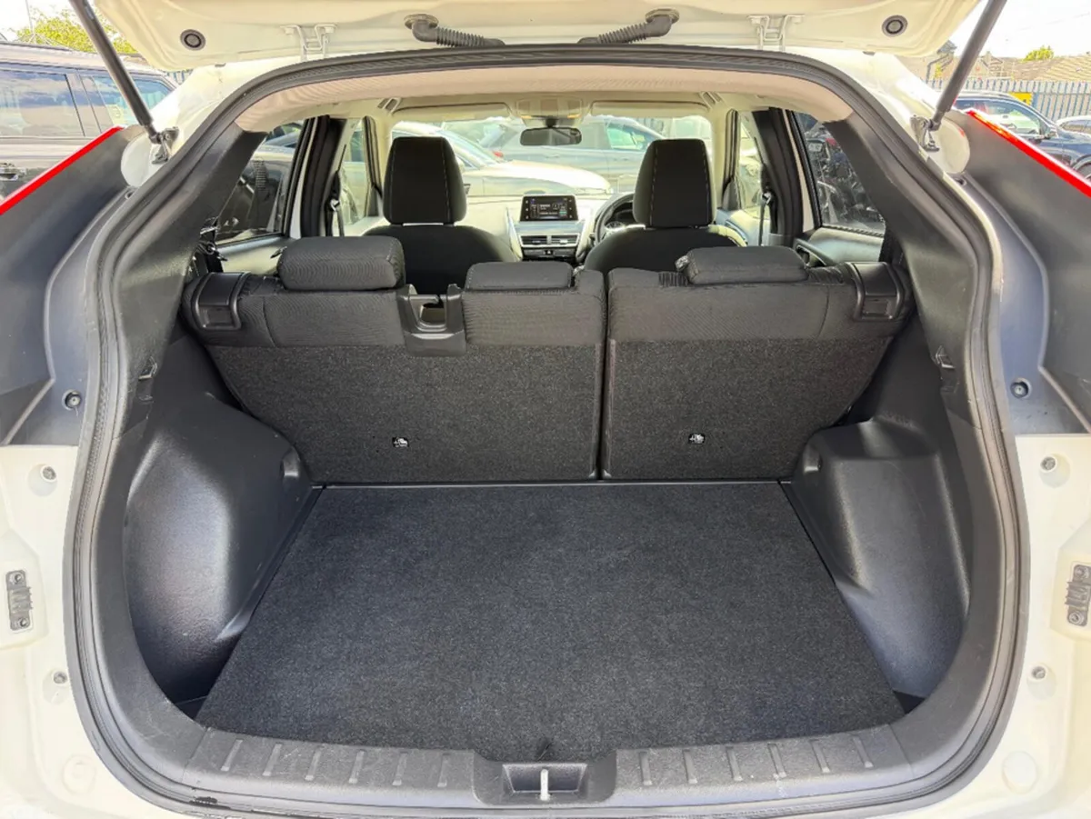 Mitsubishi Eclipse Cross SUV, Petrol, 2019, White