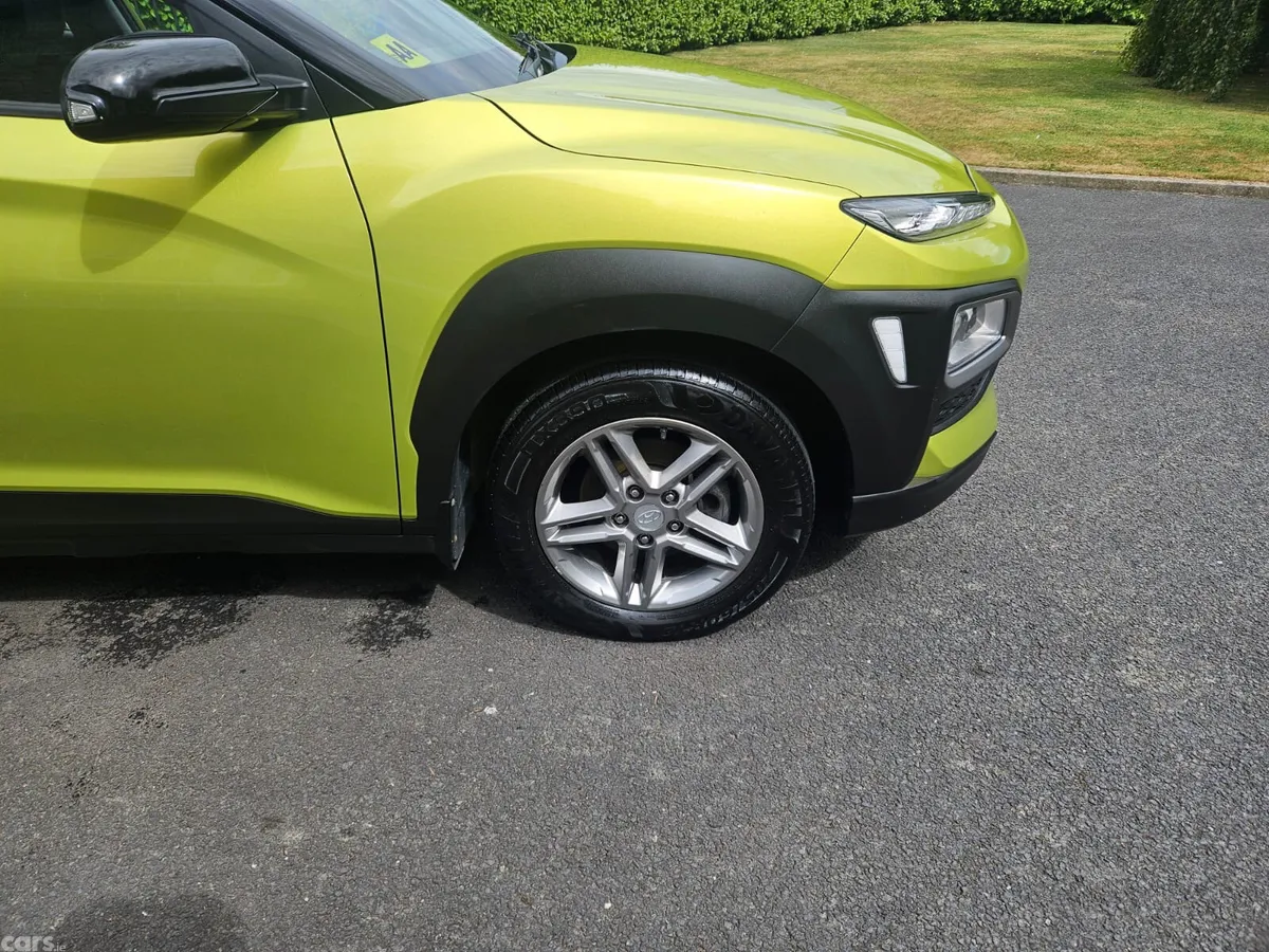 Hyundai KONA MPV, Petrol, 2018, Green