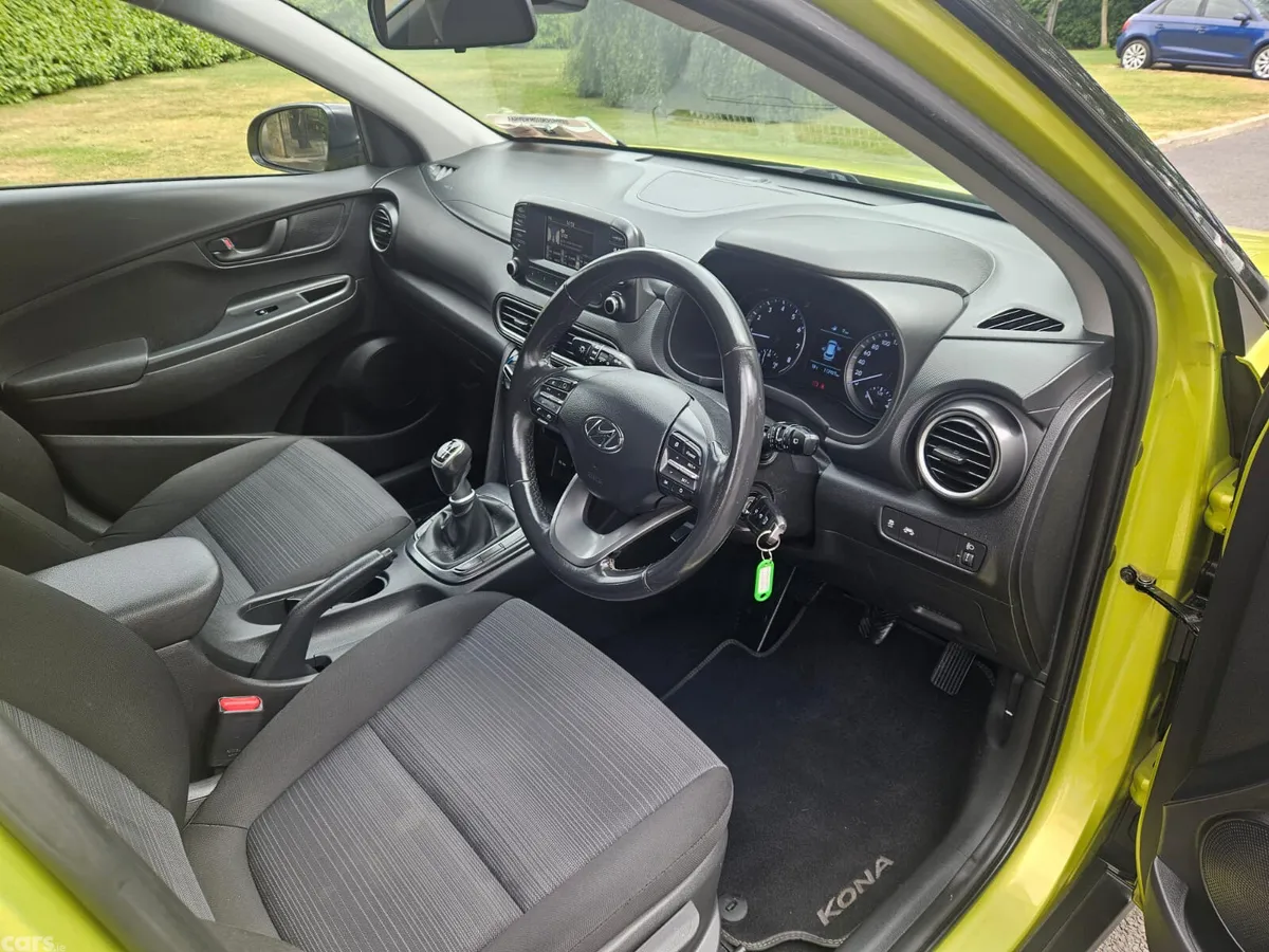Hyundai KONA MPV, Petrol, 2018, Green